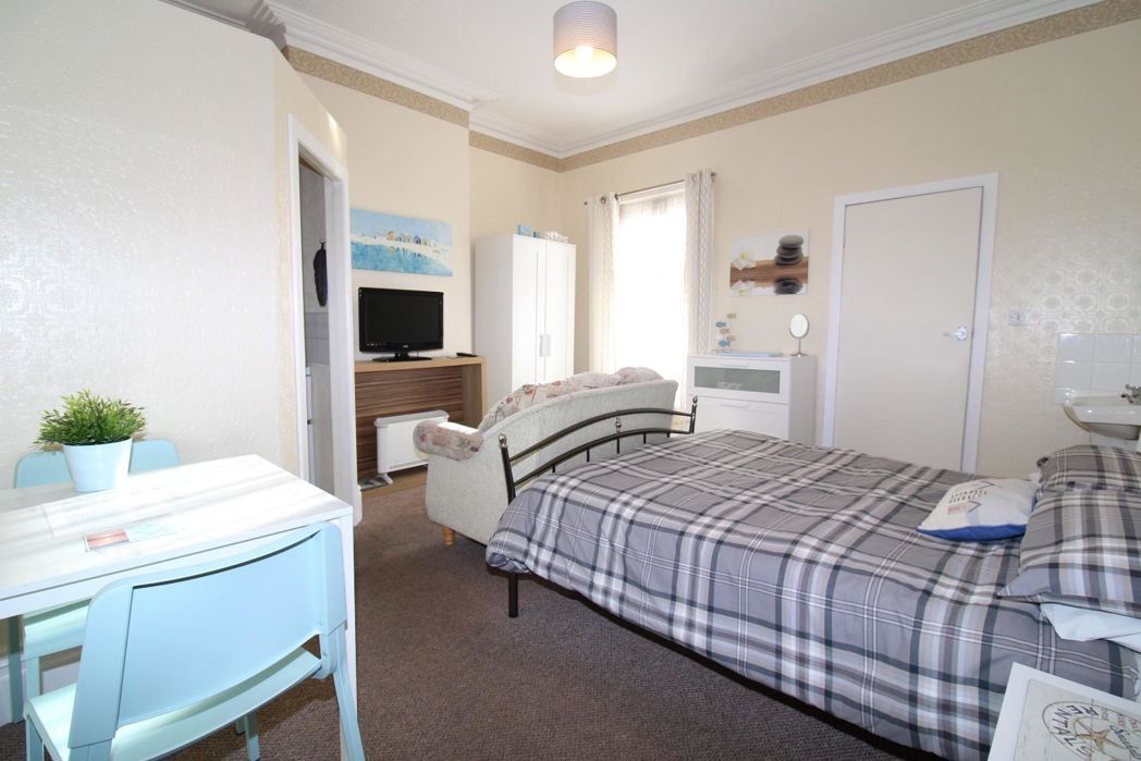 Property image 10 of 22