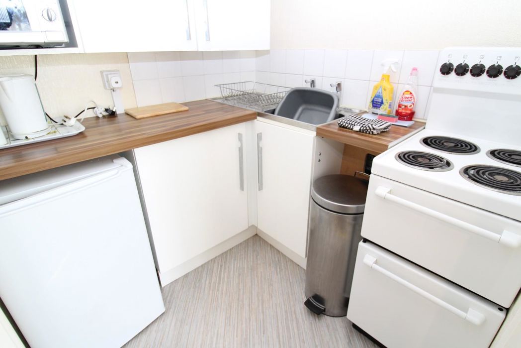 Property image 11 of 22