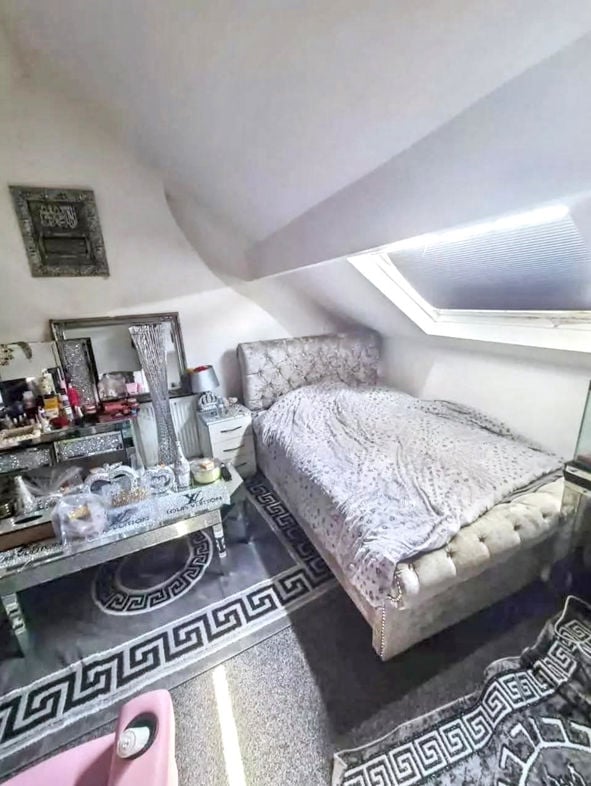 Property image 6 of 11