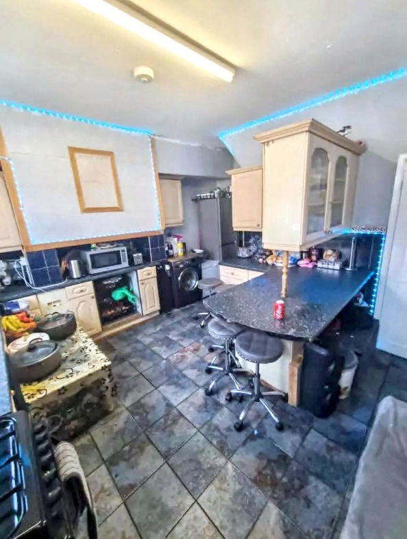 Property image 3 of 11