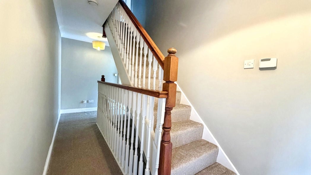 Property image 8 of 19