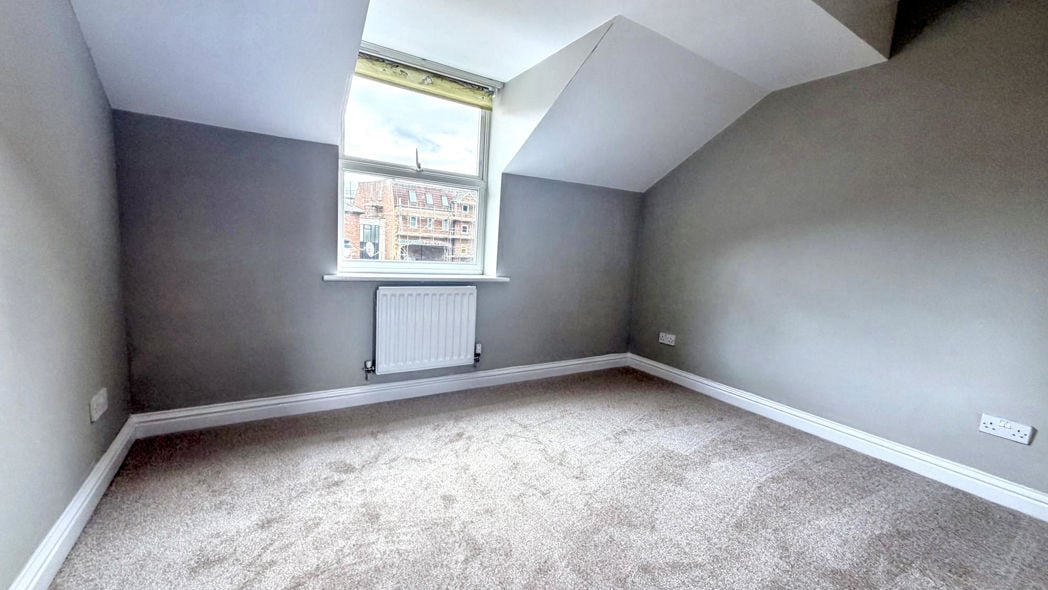 Property image 16 of 19