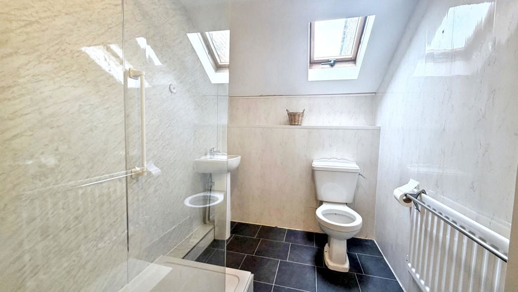 Property image 12 of 19