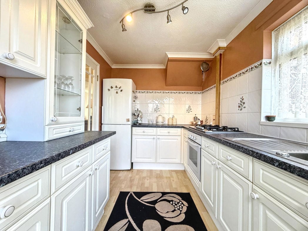Property image 5 of 23