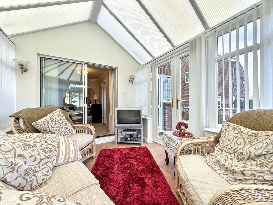 Property image 10 of 23