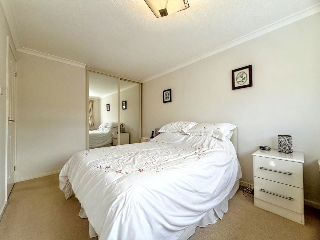 Property image 13 of 23