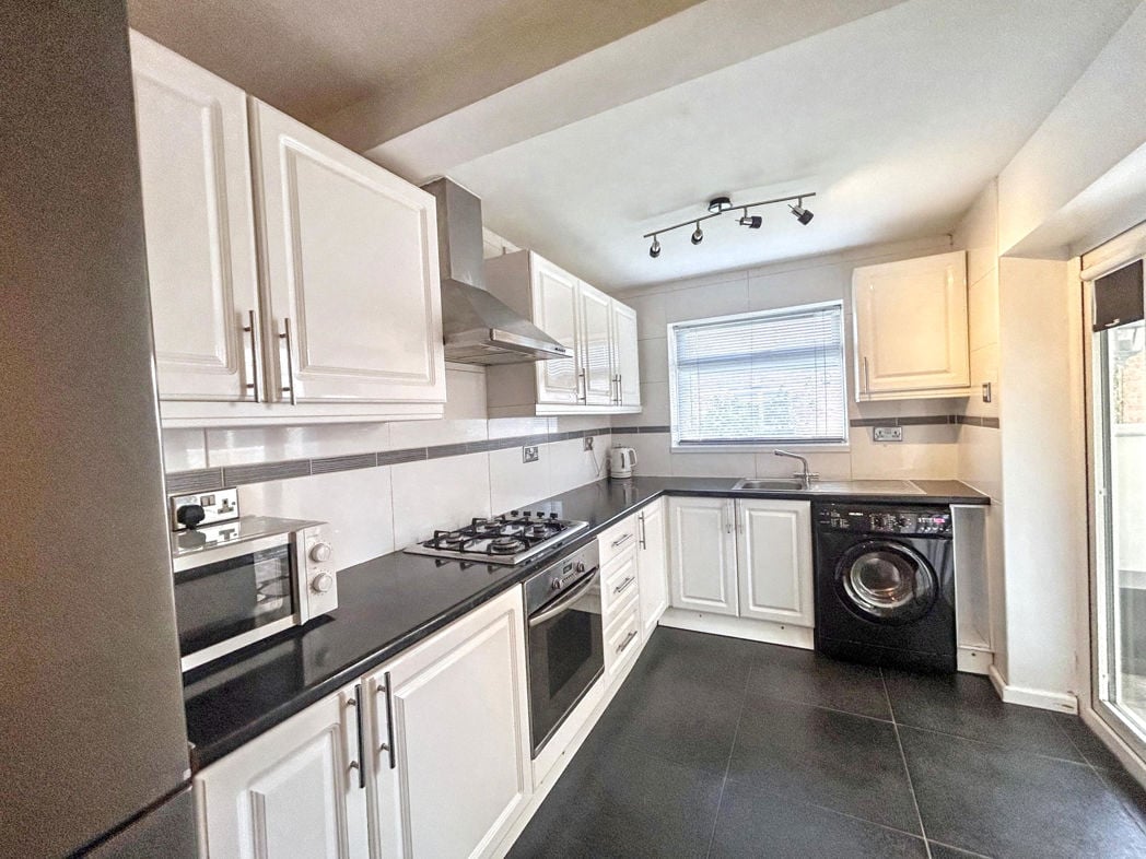 Property image 3 of 13
