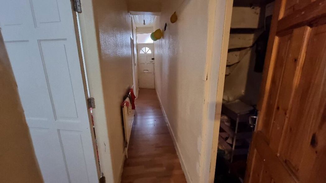 Property image 1 of 7