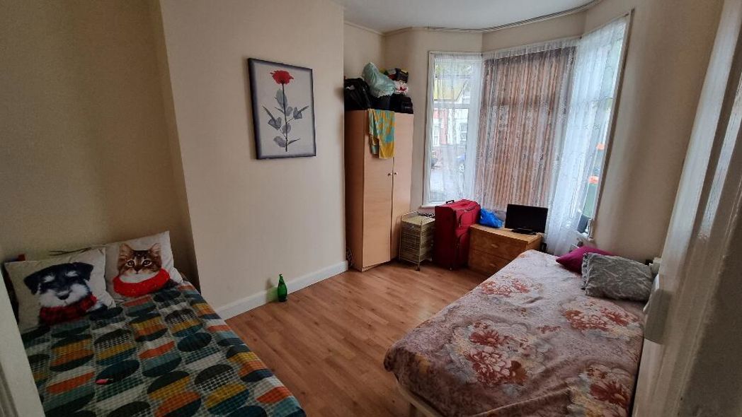 Property image 2 of 7