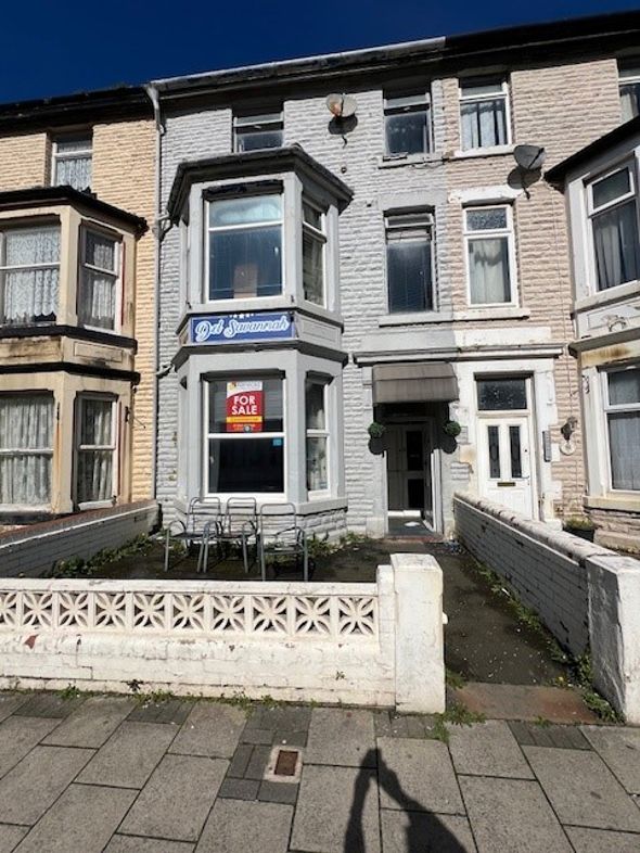Property image 1 of 19