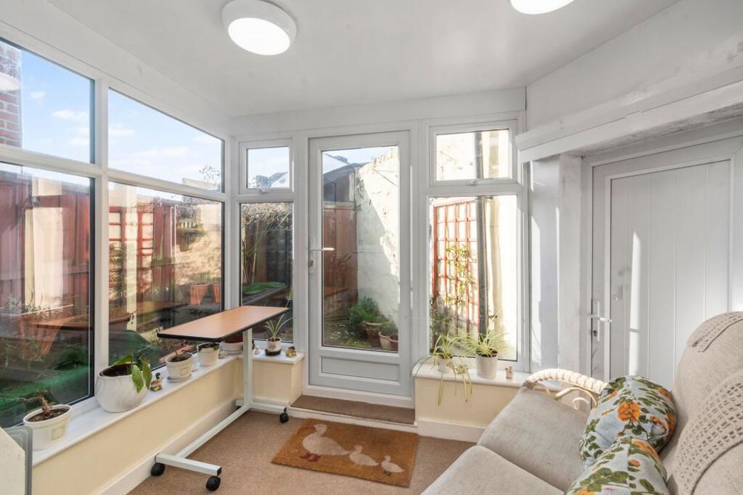 Property image 8 of 40