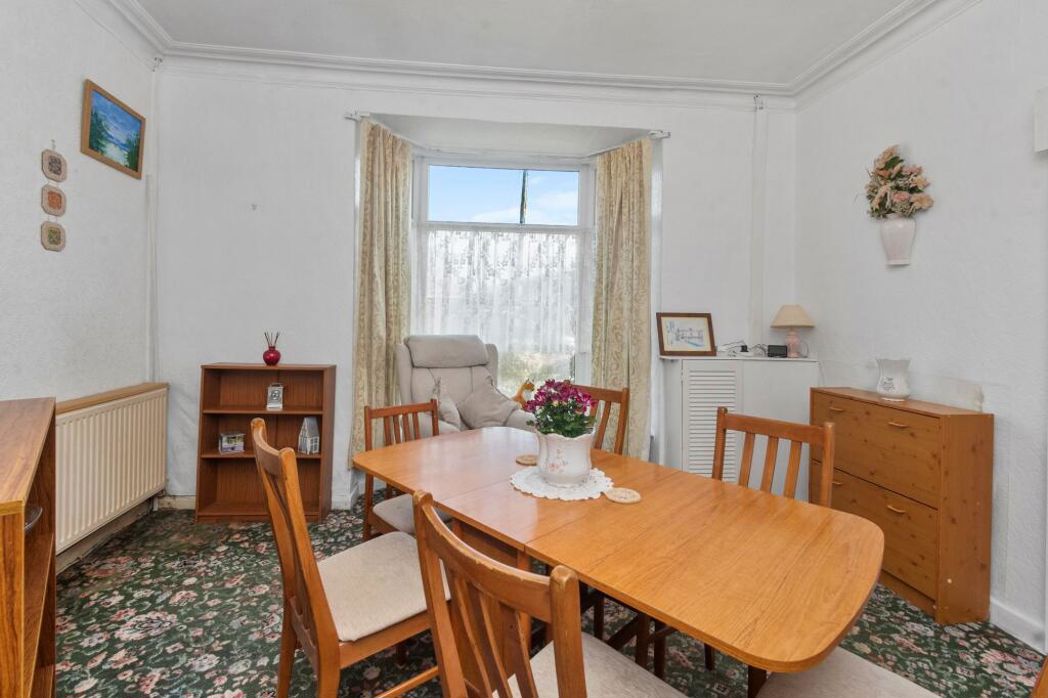 Property image 16 of 40