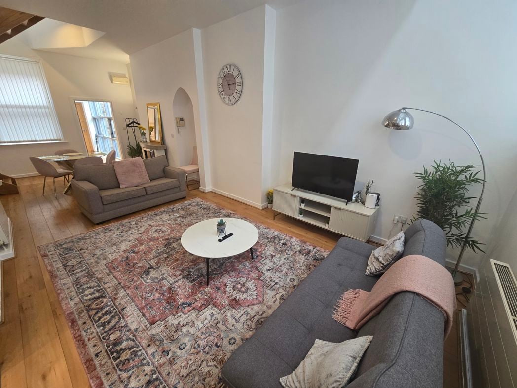Property image 7 of 28