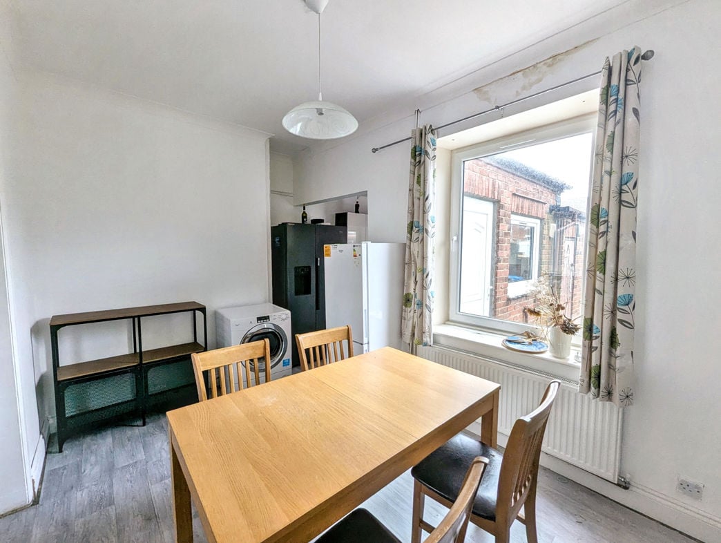 Property image 4 of 8
