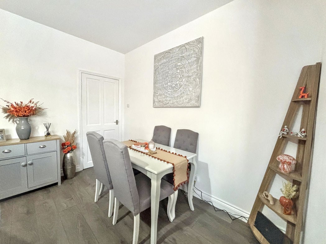 Property image 7 of 26