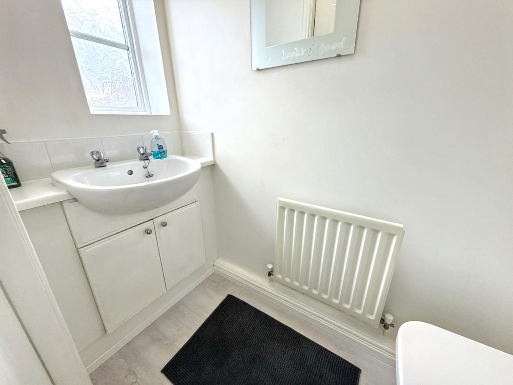 Property image 4 of 17
