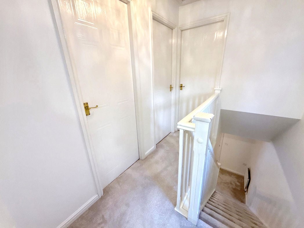 Property image 10 of 17