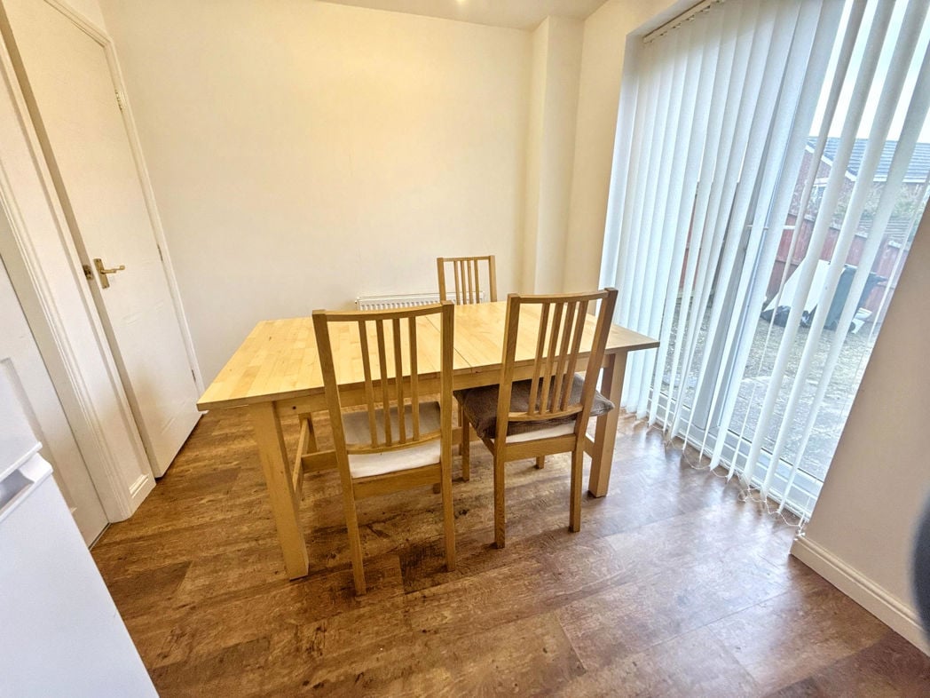 Property image 7 of 17