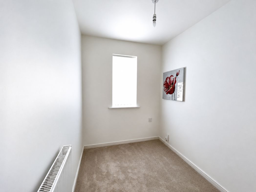 Property image 10 of 14