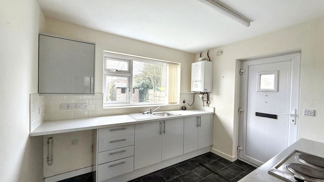 Property image 3 of 16