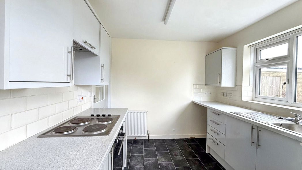 Property image 2 of 16