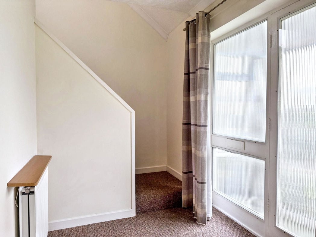 Property image 4 of 16