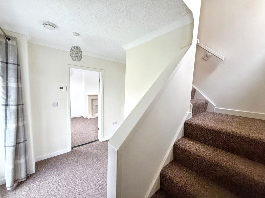 Property image 8 of 16