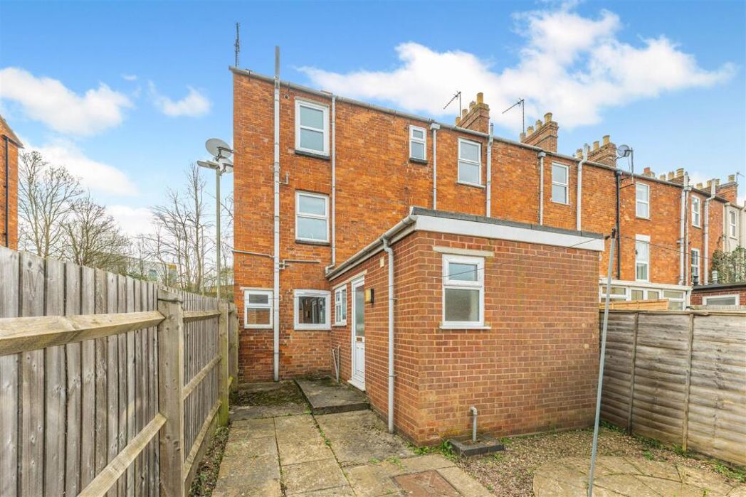 Property image 14 of 16