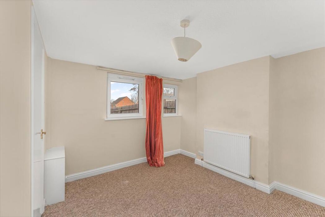 Property image 9 of 16