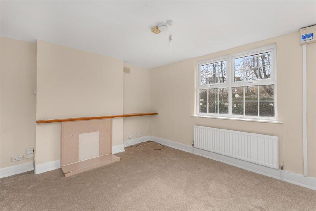 Property image 3 of 16