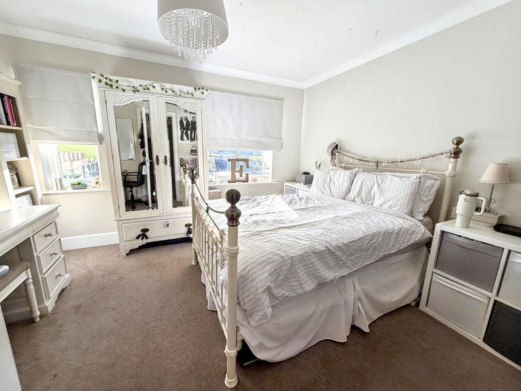 Property image 15 of 25