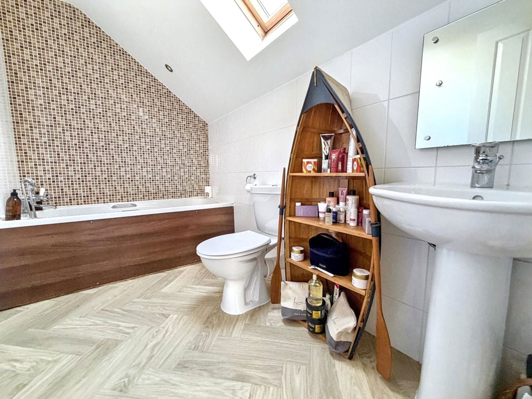 Property image 20 of 25