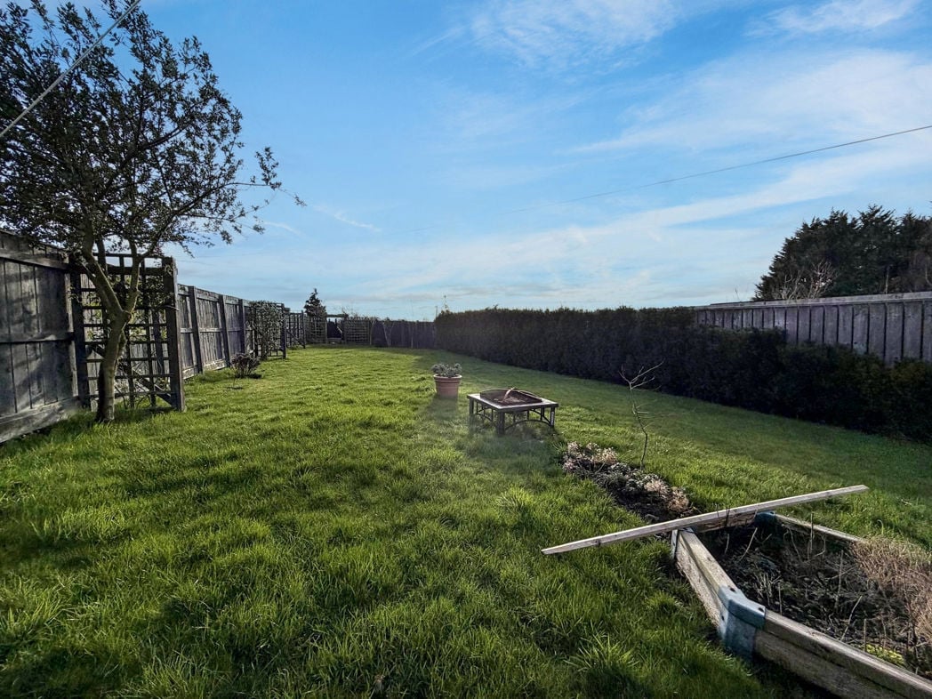 Property image 23 of 25