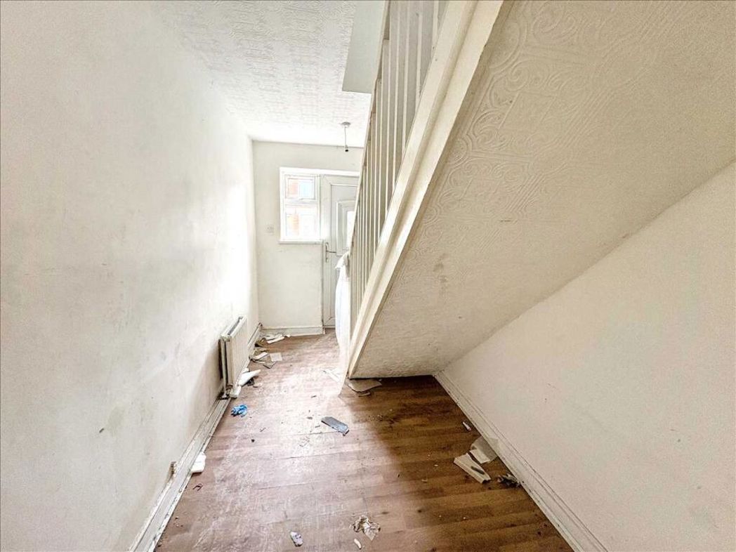 Property image 7 of 18