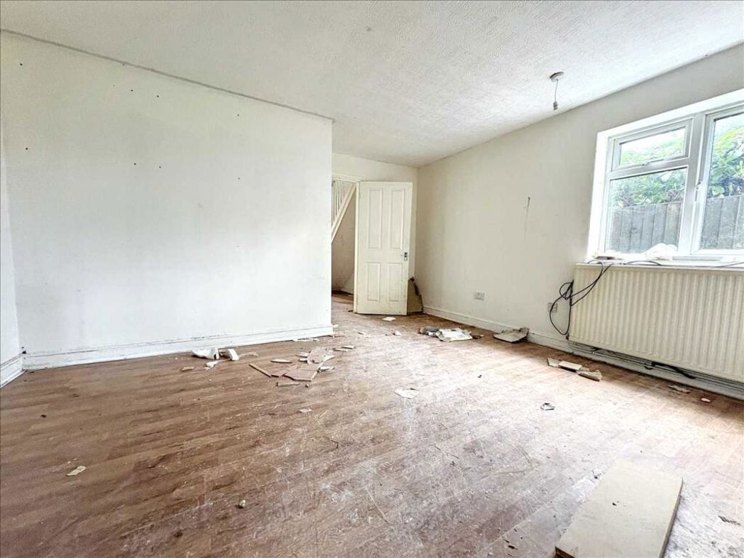 Property image 6 of 18