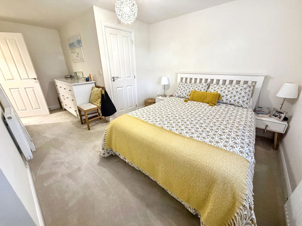 Property image 10 of 17
