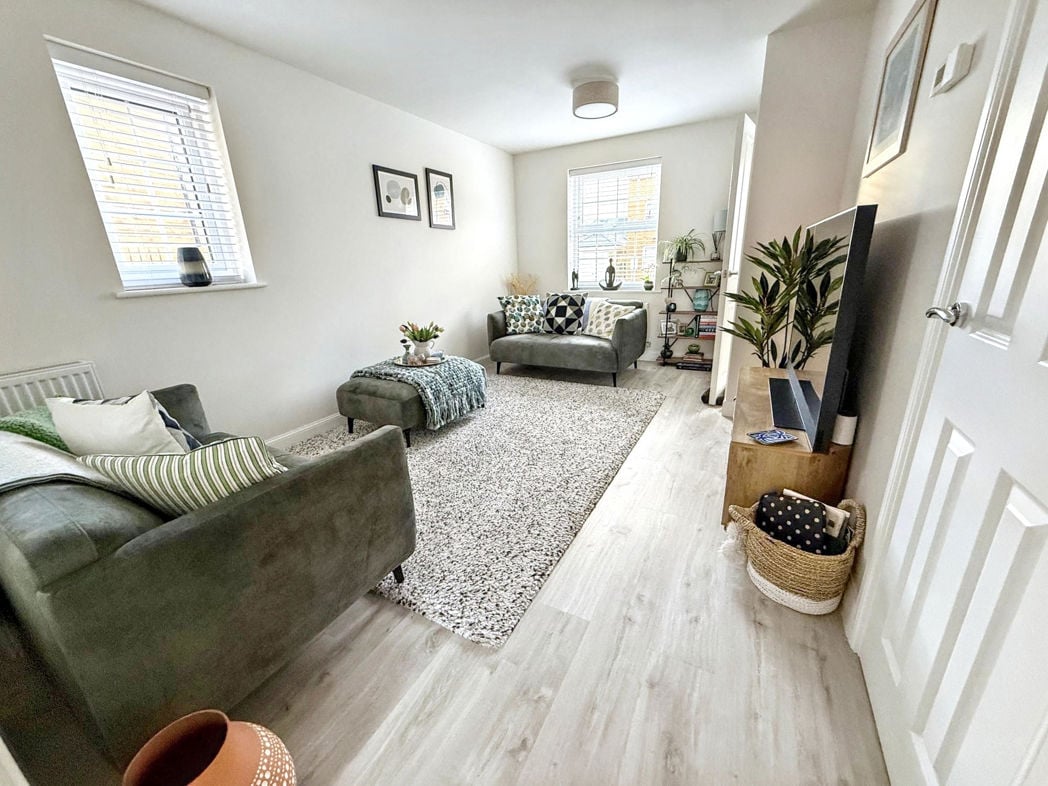Property image 2 of 17