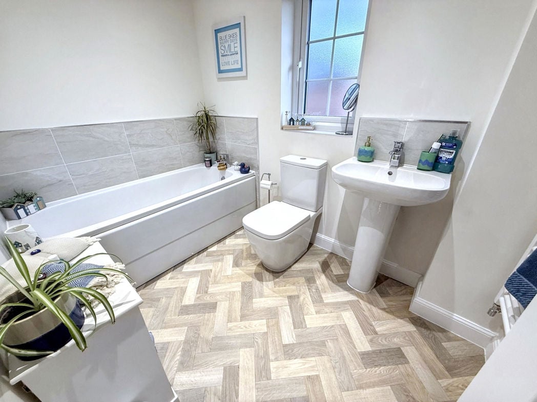 Property image 16 of 17
