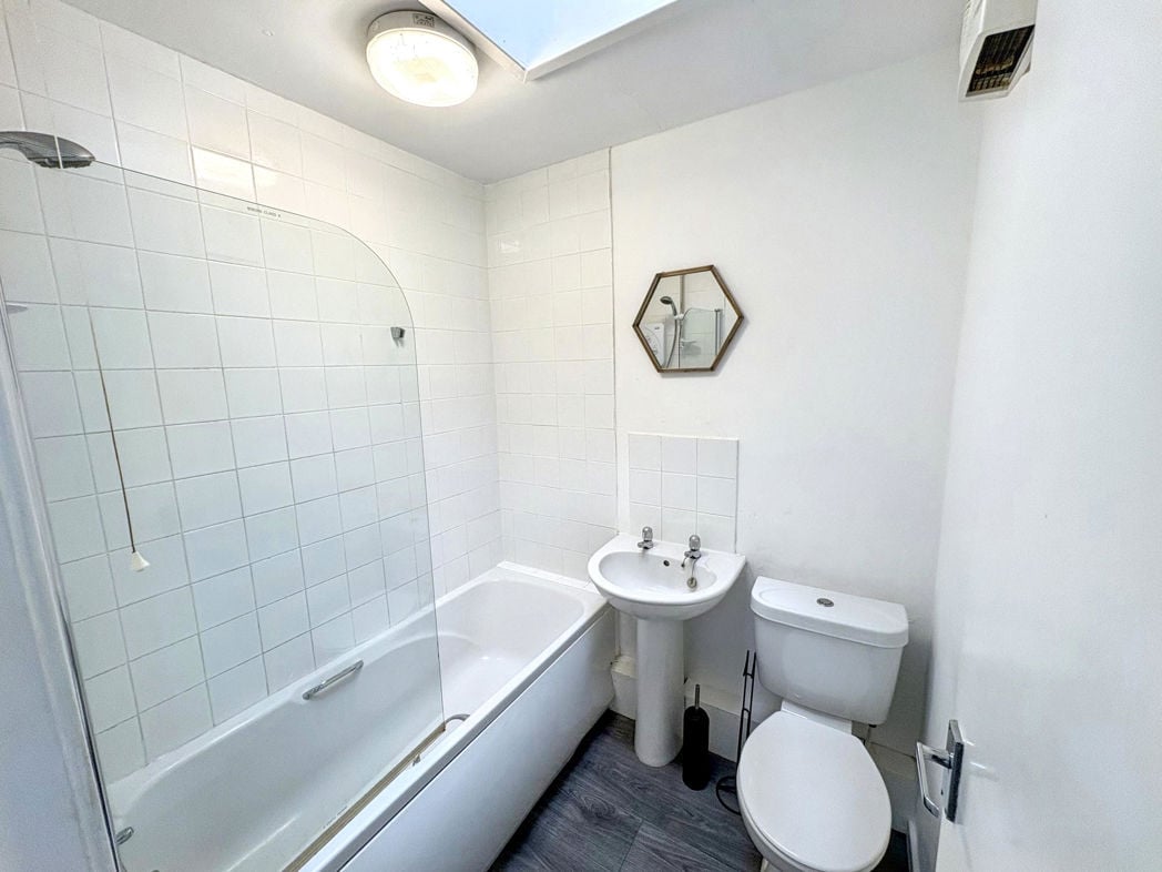 Property image 6 of 6