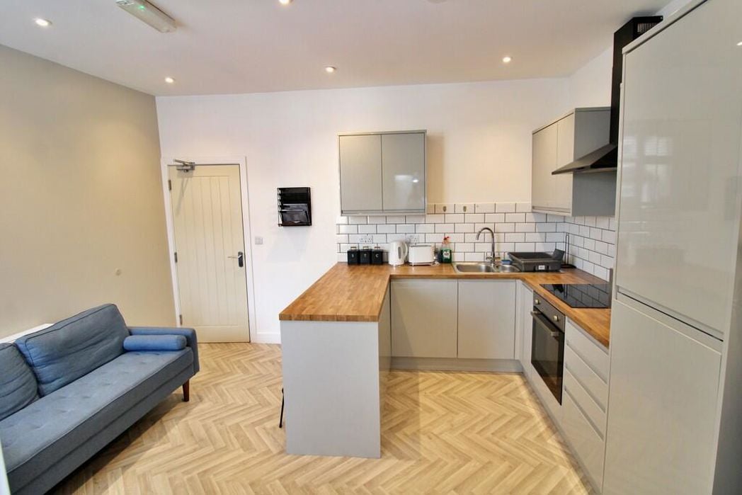Property image 5 of 15