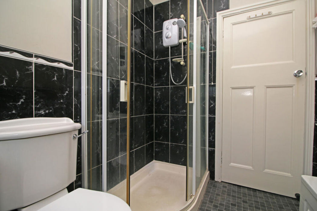 Property image 11 of 16
