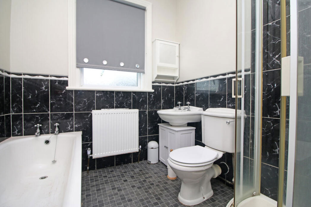 Property image 14 of 16
