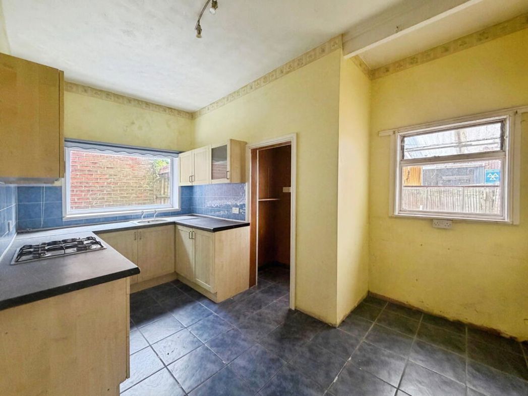 Property image 2 of 15