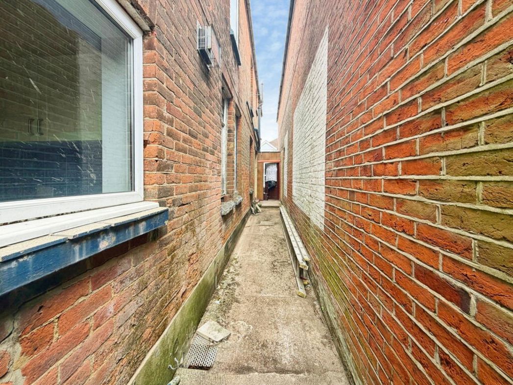 Property image 15 of 15