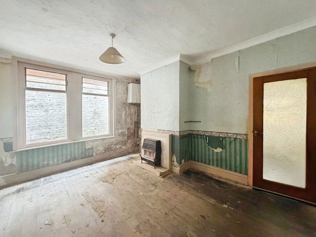 Property image 4 of 15