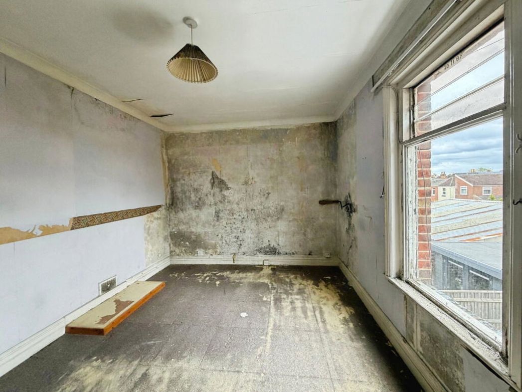 Property image 6 of 15