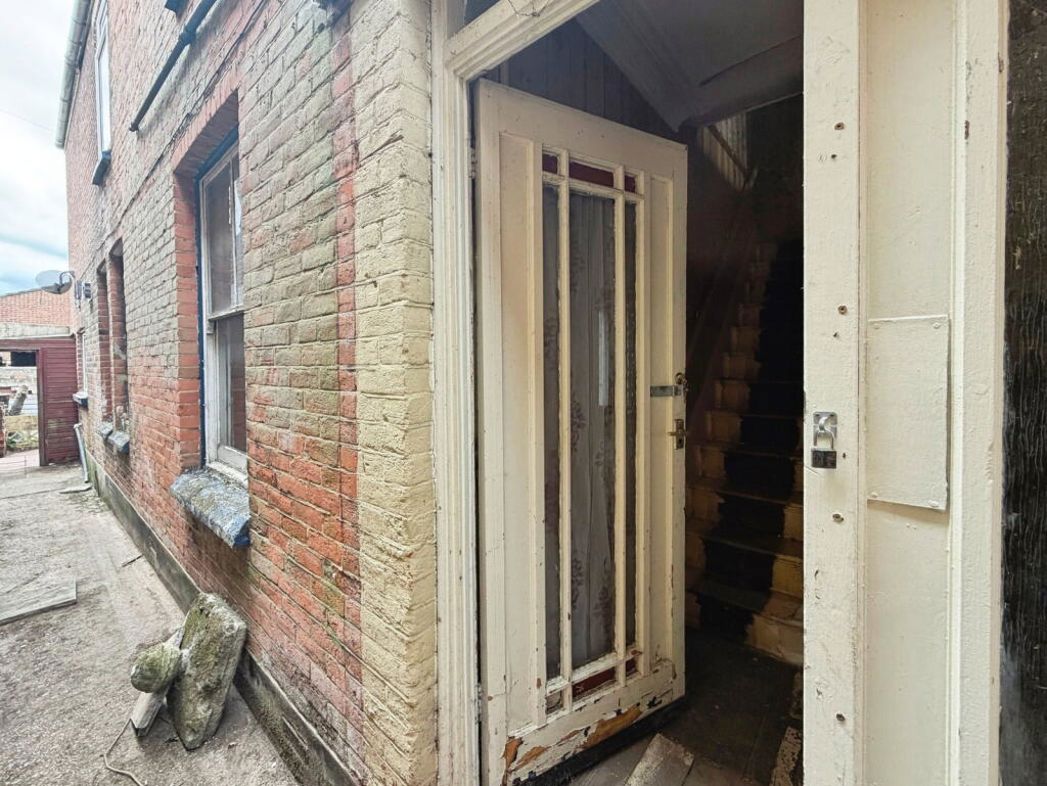 Property image 14 of 15