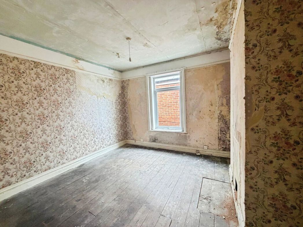 Property image 10 of 15