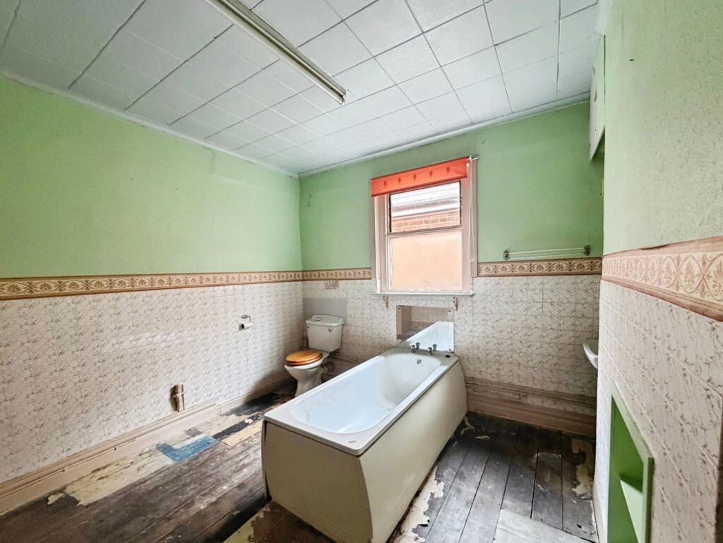 Property image 12 of 15