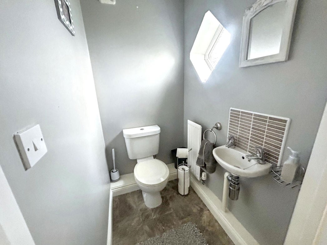 Property image 4 of 14